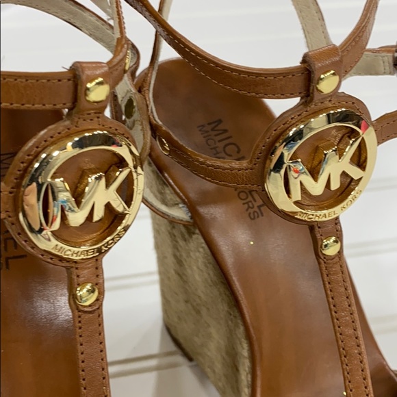 michael kors brown wedges
